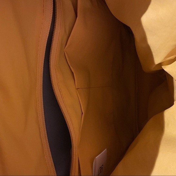 NWOT Navy Blue and Yellow Classic Business Computer Laptop Backpack Bag - Picture 6 of 8